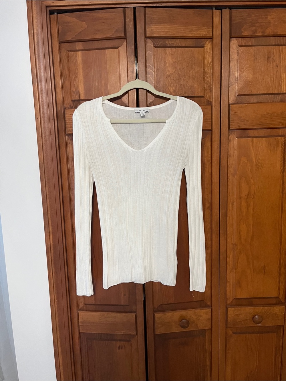 Topshop Slim Ribbed V-Neck Sweater in Cream